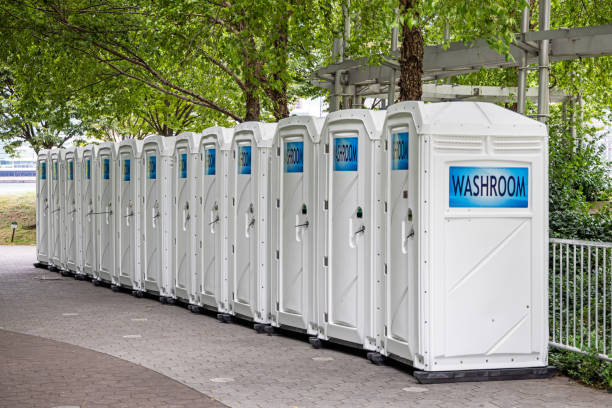 Best Portable bathroom rental  in Winfield, KS